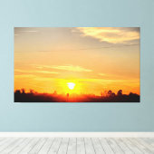 Gouden Zonsondergang Over Silhouetbomen Canvas Afdruk (Insitu (Houten vloer))