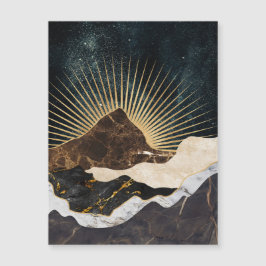 Gouden zonsopkomst boven Marble Mountains en sterr