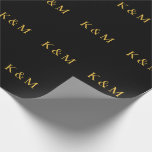 Gouden Zwart Monogram Initialen Bruid Bruidegom Hu Cadeaupapier<br><div class="desc">Ontworpen met tekst sjabloon voor monogrammed initialen die u kunt aanpassen! U kunt ook de kleuren wijzigen zoals u wilt.</div>