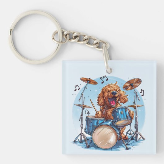 Goudendoodle-hond speelt op drums sleutelhanger (Voorkant)