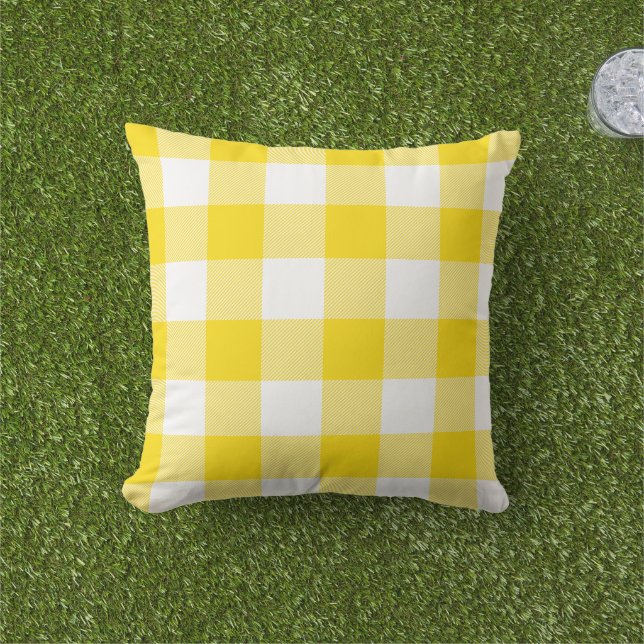 Goudgeel en wit buffelplaid buitenkussen (Gras)