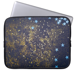Goudglitter en glittering blauwe sterren op zwarte laptop sleeve