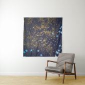 Goudglitter en glittering blauwe sterren op zwarte wandkleed (In Situ (horizontaal))
