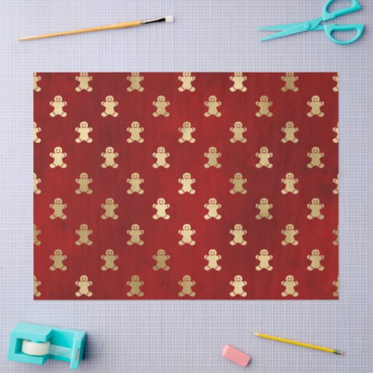 Goudkerst met ontbijtkoek op rode lospagina tissuepapier (Craft)