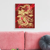 Goudkleurige Draak met Reliëf op Rode Satijnen Pri Canvas Afdruk (Insitu (Woonkamer))