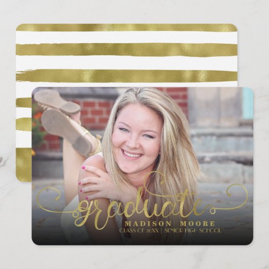 Goudkleurige formele script eindexamen uitnodiging (Voorkant / Achterkant)