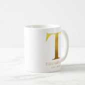 Goudmonogram T in penseelvorm Koffiemok (Voorkant rechts)