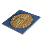 Goudmunt, met sint-janskruid uit de 16e eeuw tegeltje (Zijkant)