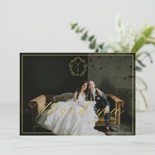 goudrust Monogram Weddenschap Foto Emerald Bedankkaart (Staand voorkant)