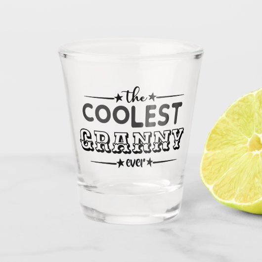 Goudste GRANNY ooit, een soort van bandetypografie Shot Glas (Voorkant)