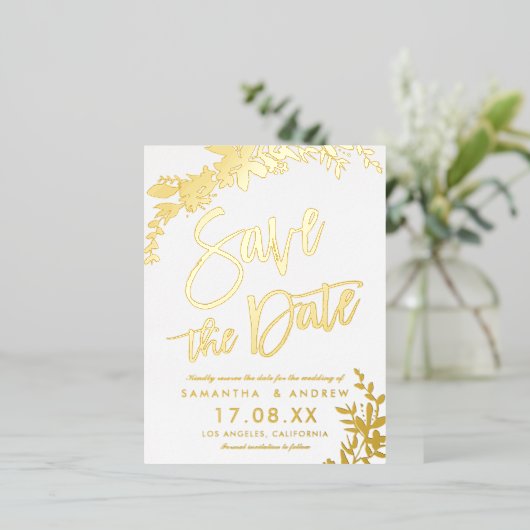 Goudtypografie witte bruiloft met behoud van datum folie uitnodiging briefkaart (Staand Voorkant)