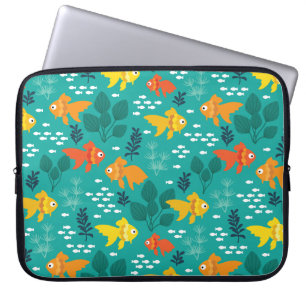 Goudvis in aquarium laptop sleeve
