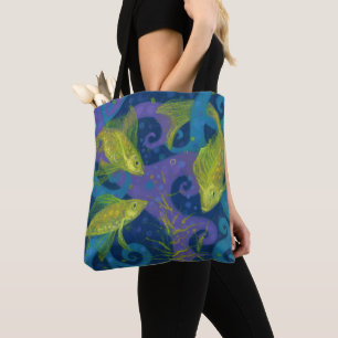 Goudvis onderzeese kunstschilders tote bag