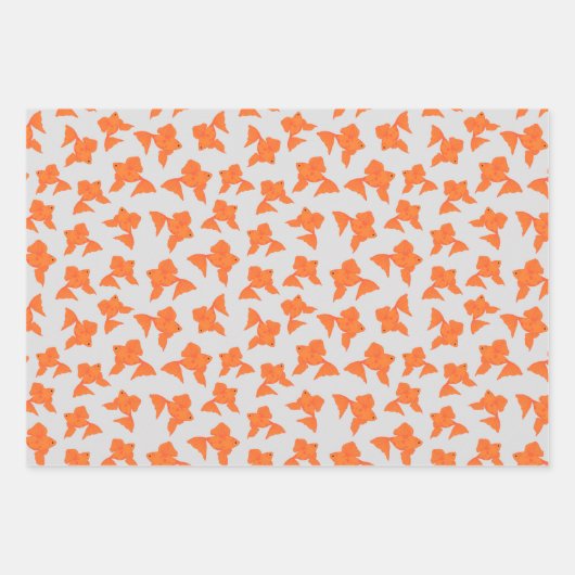 Goudvis op grijs papierpakket met onmiddellijke ve inpakpapier vel (Voorkant 3)