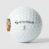 gr laying flat up close golfballen (Logo)