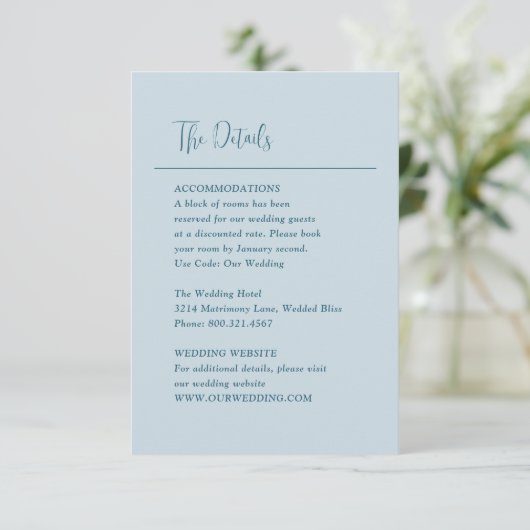 Grace Muted Blue Modern Wedding Informatiekaartje (Staand voorkant)