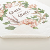 Grace Upon Grace - Johannes 1:16 - Bloemen Sherpa Deken (3/4)