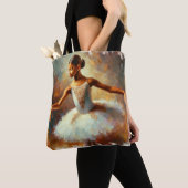Graceful Ascent: Jonge Zwarte Ballerina Canvas tas (Dichtbij)