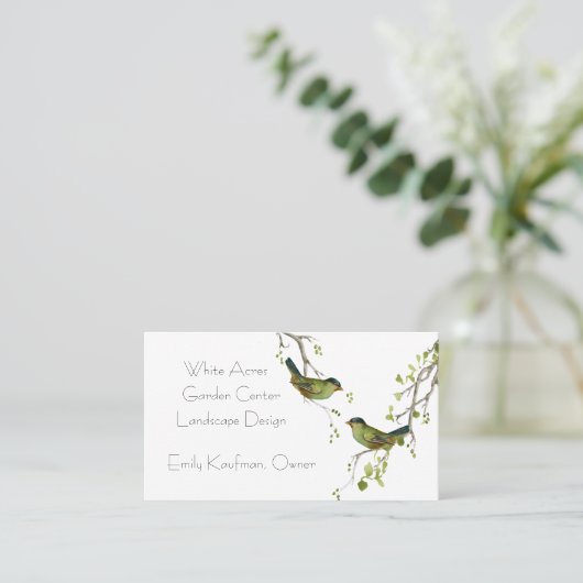 Graceful Birds on Berry Branches Visitekaartje (Staand voorkant)