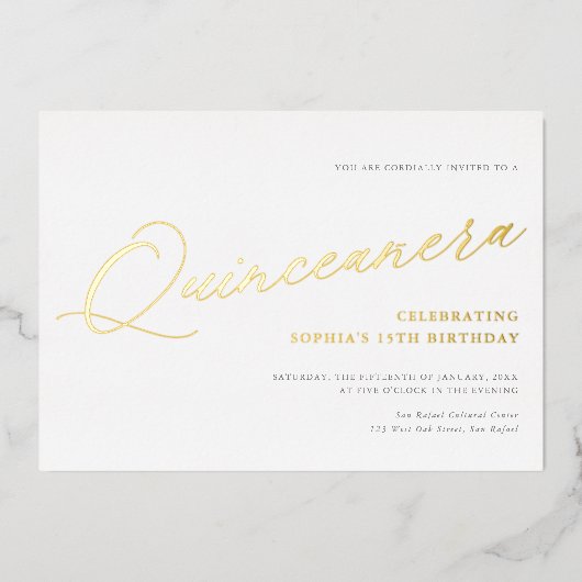 Graceful Script Quinceañera Birthday Party Gold Folie Uitnodiging (Voorkant)