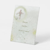 Gracieuze en sprankelende kruisdoop voetstuk teken reclamebord met voetstuk (Voorkant)