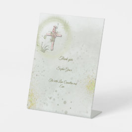 Gracieuze en sprankelende kruisdoop voetstuk teken reclamebord met voetstuk