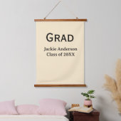 Grad bold letter name class of 20XX yellow pastel  Hangend Wandkleed (Slaapkamer)