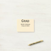 Grad bold letter name class of 20XX yellow pastel  Post-it® Notes (Op bureau)