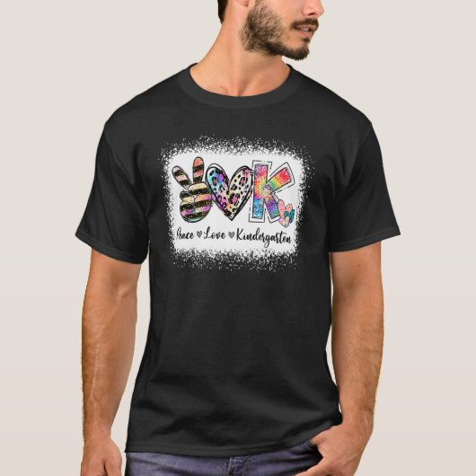 Grade Teacher Peace Love Kindergarten T-shirt (Voorkant)