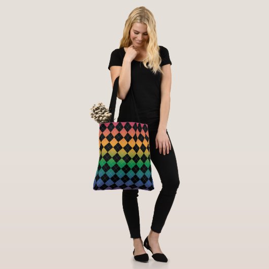 Gradiënt Argyle — Regenboog Tote Bag (Op model)