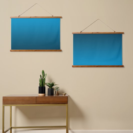 Gradient Blue - deep to light | Mood Background | Hangend Wandkleed (Asymmetrisch)