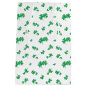 Gradient Green Irish Shamrock Pattern Medium Cadeauzakje (Achterkant)