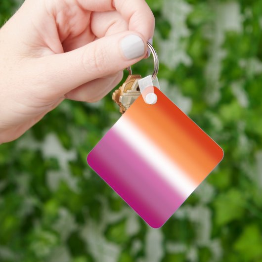 Gradient Lesbian Pride Flag – Lesbische Vlag Sleutelhanger (Hand)