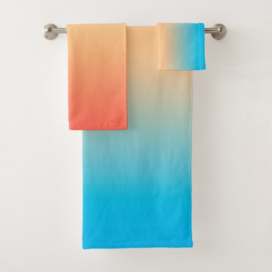 Gradiënt ombre koraal blush beige blue soft blurre bad handdoek (Insitu)