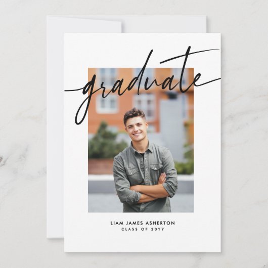 Graduate trendy modern script photo graduation aankondiging (Voorkant)