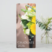 Graduation 2026 Custom Text Sunflower Announcement Kaart (Staand voorkant)