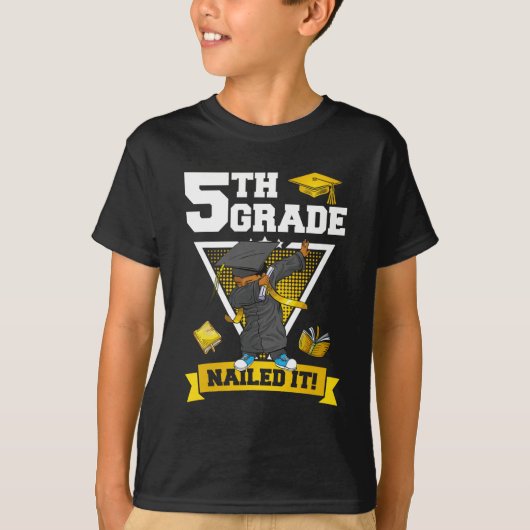 Graduation Boy 5th Grade Nailed It Cl Of 2024  T-shirt (Voorkant)