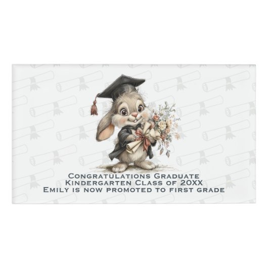 Graduation Bunny – Cute Diploma Pattern Naambadge (Voorkant)