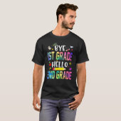 Graduation Bye 1st Grade Hello 2nd Grade Back To S T-shirt (Voorkant volledig)