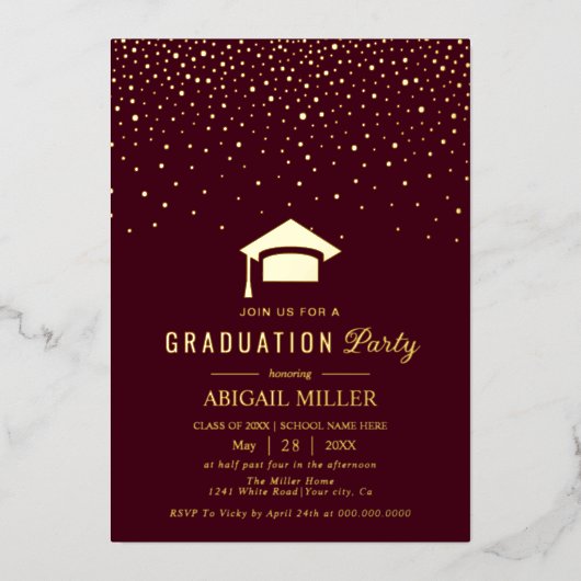 Graduation cap confetti Class Of 2025 burgundy Folie Uitnodiging (Voorkant)
