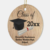 Graduation Cap Diploma Wood-look Gepersonaliseerd Keramisch Ornament (Links)