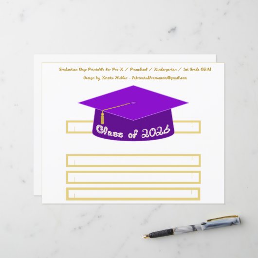 Graduation Cap Purple Party Hat 2026 in White (Voorkant / Achterkant in situ)