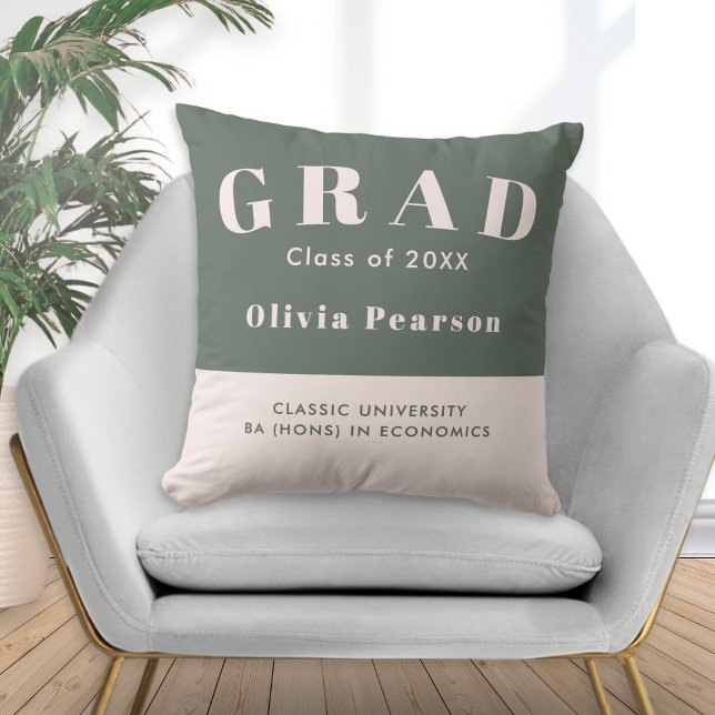 Graduation Class of 20XX Sage Green Blush Keepsake Kussen (A sage green and pink throw pillow with 'GRAD' text, personalized with name, university and degree)