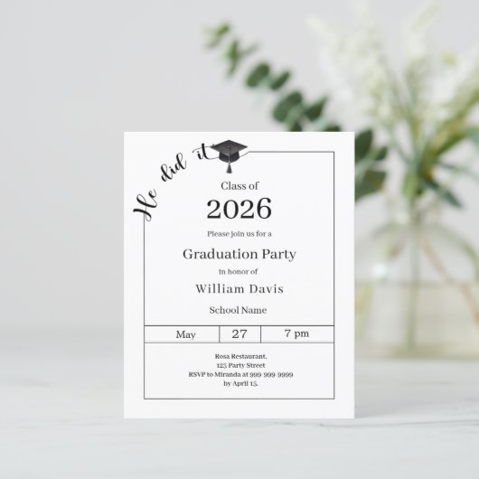 Graduation party black white He did it invitation (Staand voorkant)