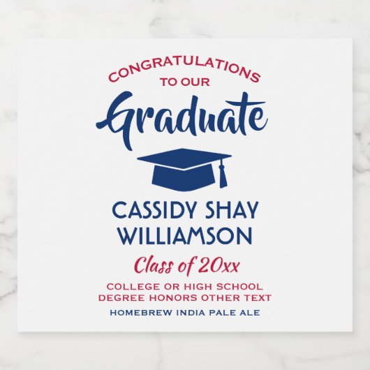 Graduation Party - Gefeliciteerd Modern Red White Bier Etiket (Enkel label)