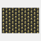 Graduation Party Gouden Petten op Zwarte Gift Wrap Inpakpapier Vel (Voorkant 3)