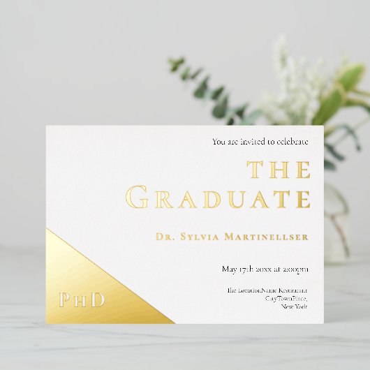 Graduation Party of Degree Gold White Folie Uitnodiging (Staand Voorkant)