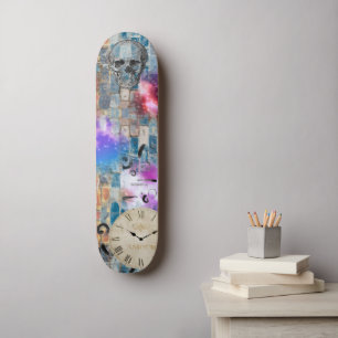 Graffiti, bakstenen muur, schedel, klok, graphics persoonlijk skateboard