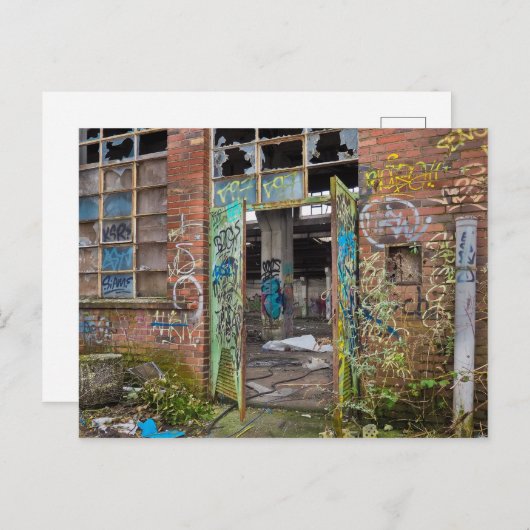 Graffiti Broken Window Abandoned Building Briefkaa Briefkaart (Voorkant / Achterkant)