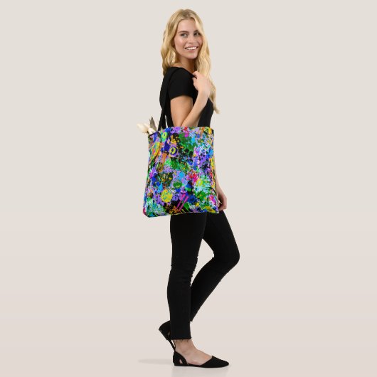 Graffiti Carnival Tote Bag (Op model)